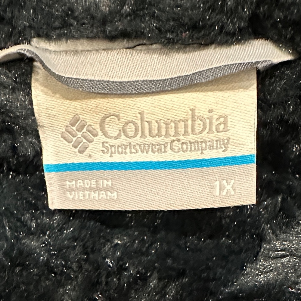 Columbia Black Quilted Vest - Picture 2 of 9